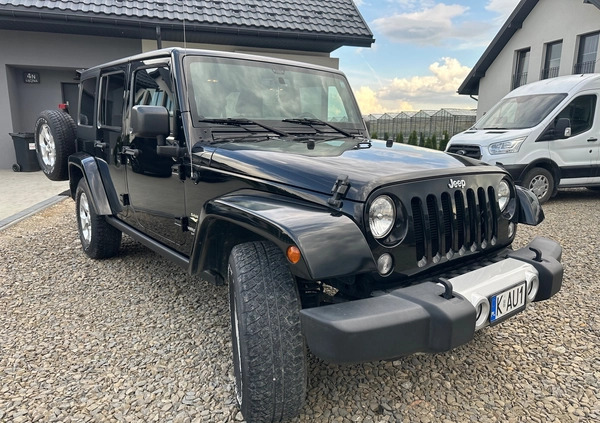 Jeep Wrangler cena 129900 przebieg: 82000, rok produkcji 2015 z Drzewica małe 742